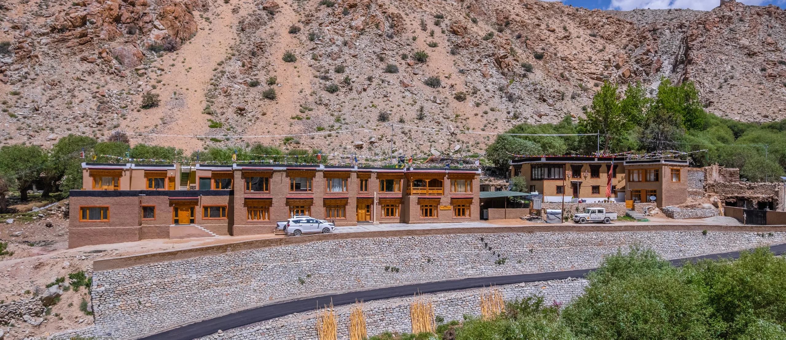 Snow Leopard Lodge