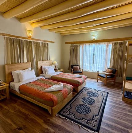 Snow Leopard Lodge