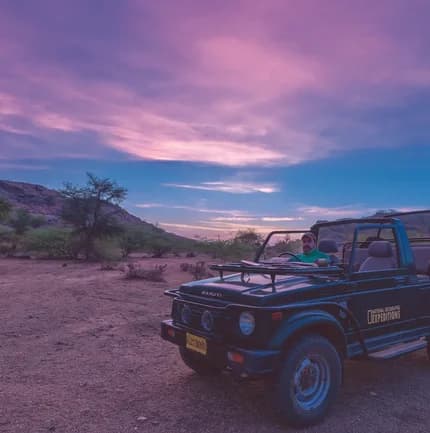 Safari Jeep
